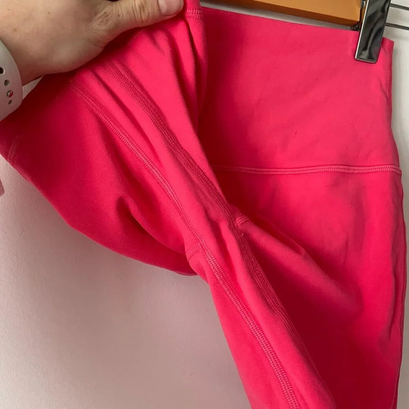 Lululemon Align High-Rise Biker Short 6" Lip  Gloss Pink Size 2 - Picture 4 of 6